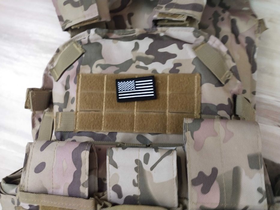 Na sprzedaż mam kamizelkę taktyczną w mc