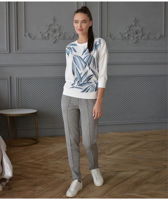 Продам новый костюм