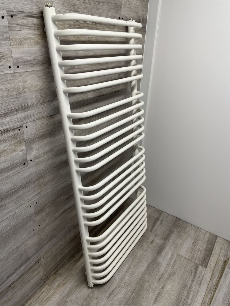 Grzejnik lazienkowy 65 cm x 143 cm