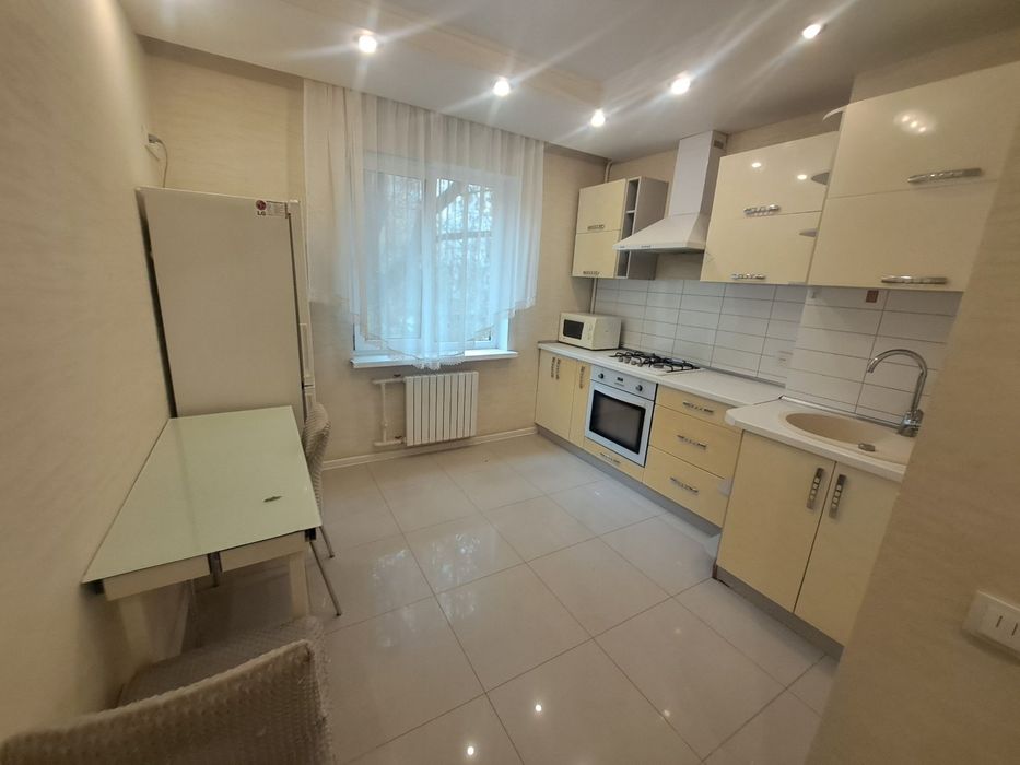 Сдам 1 ком.  Небесной сотни/ Сити Центр