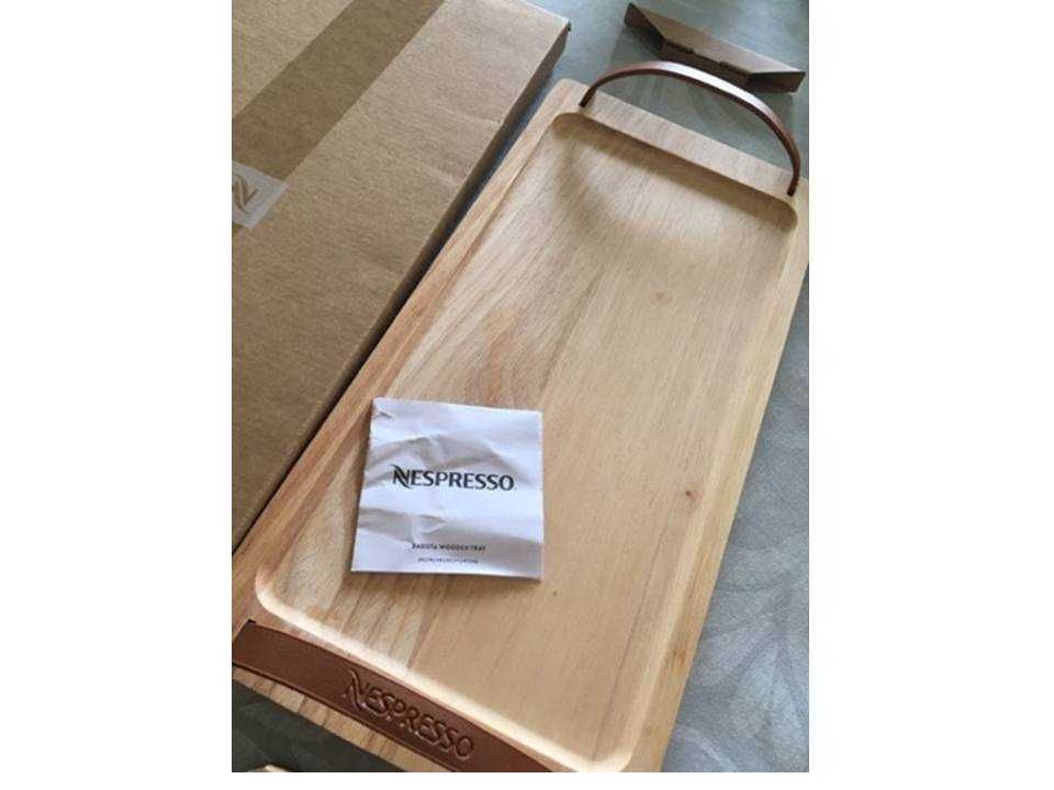 Barista Wooden tray
Dimensões 
38,5 cm X 18,5 cm
Novo