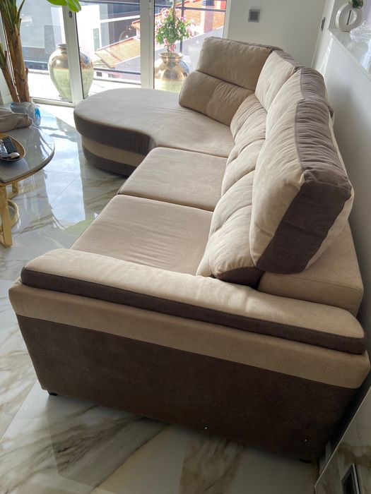 Vendo  Sofá   2,90  x    1m     estado impecável       Valor  400  €