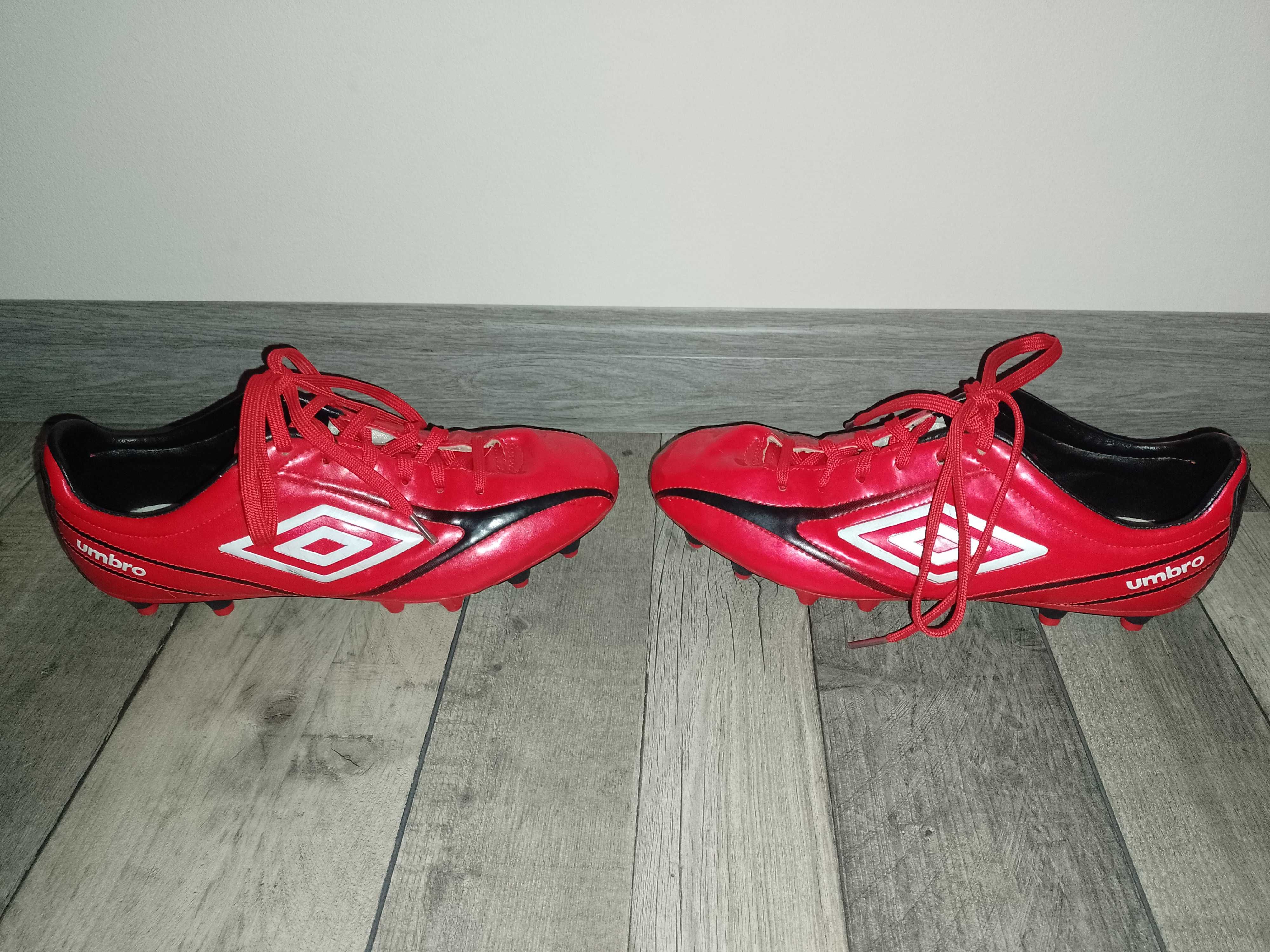 Korki piłkarskie męskie Umbro rozmiar 41,5