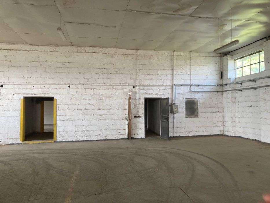 Kępno Hala produkcyjno-magazynowa z dużym placem i działką 4000 m²