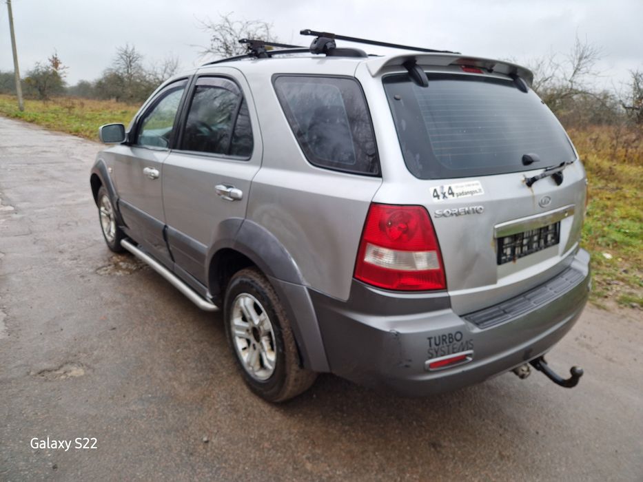 Киа соренто  продам