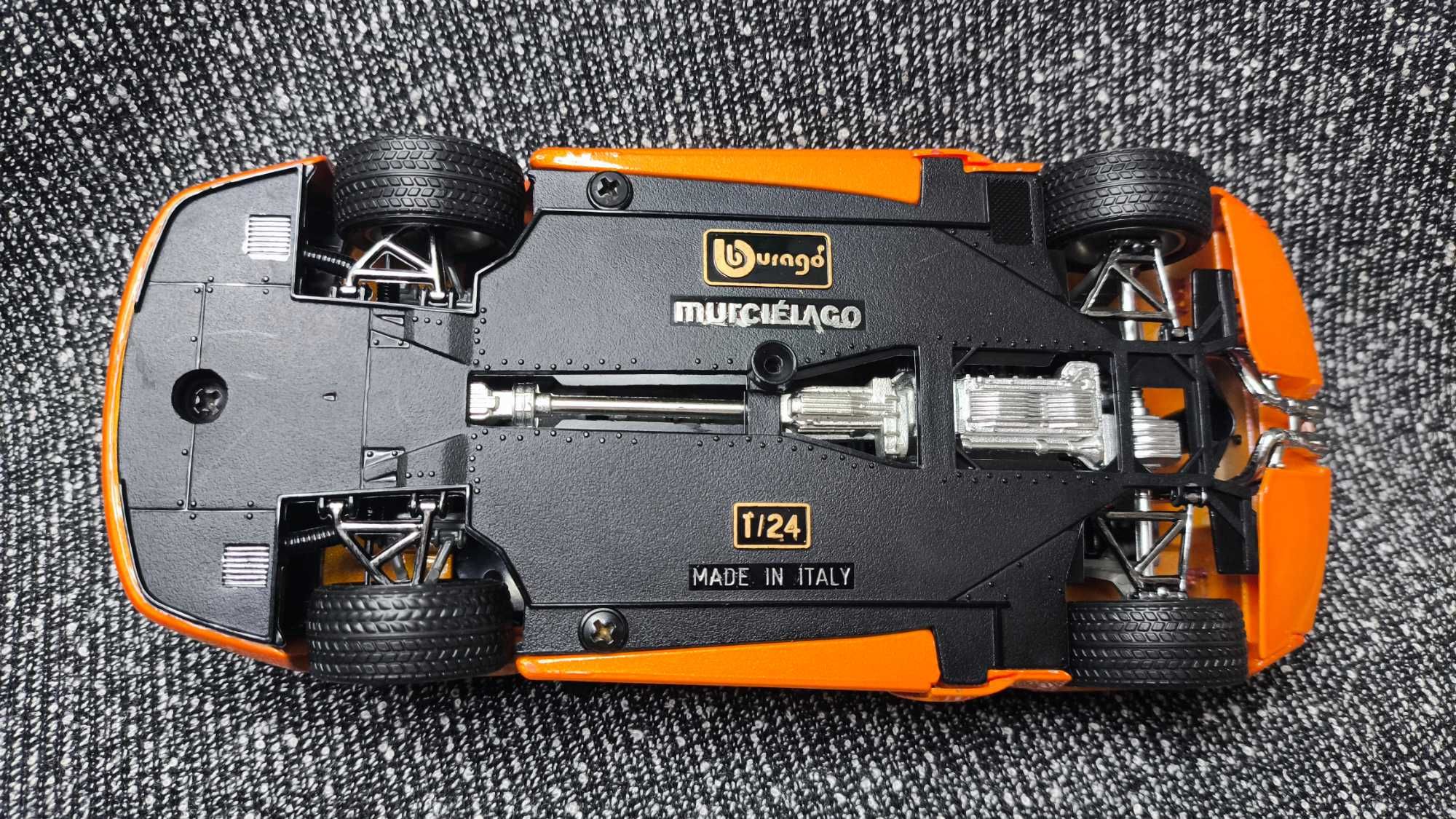 Модель Lamborghini Murcielago масштаб 1:24 Bburago Italy