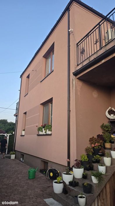 Sprzedam dom w centrum Milejowa