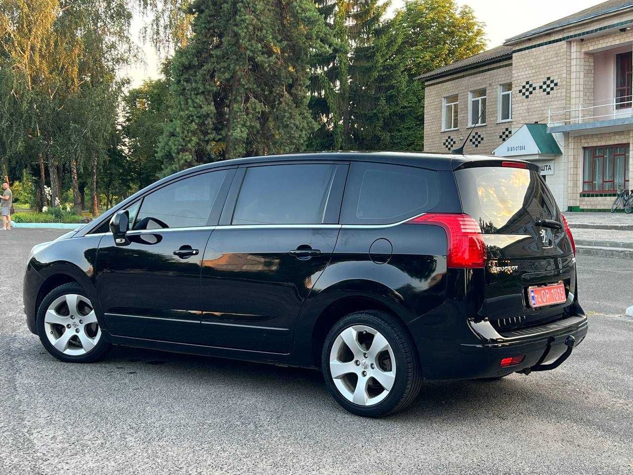 Peugeot 5008 2009 р.в. 1.6 бензин
