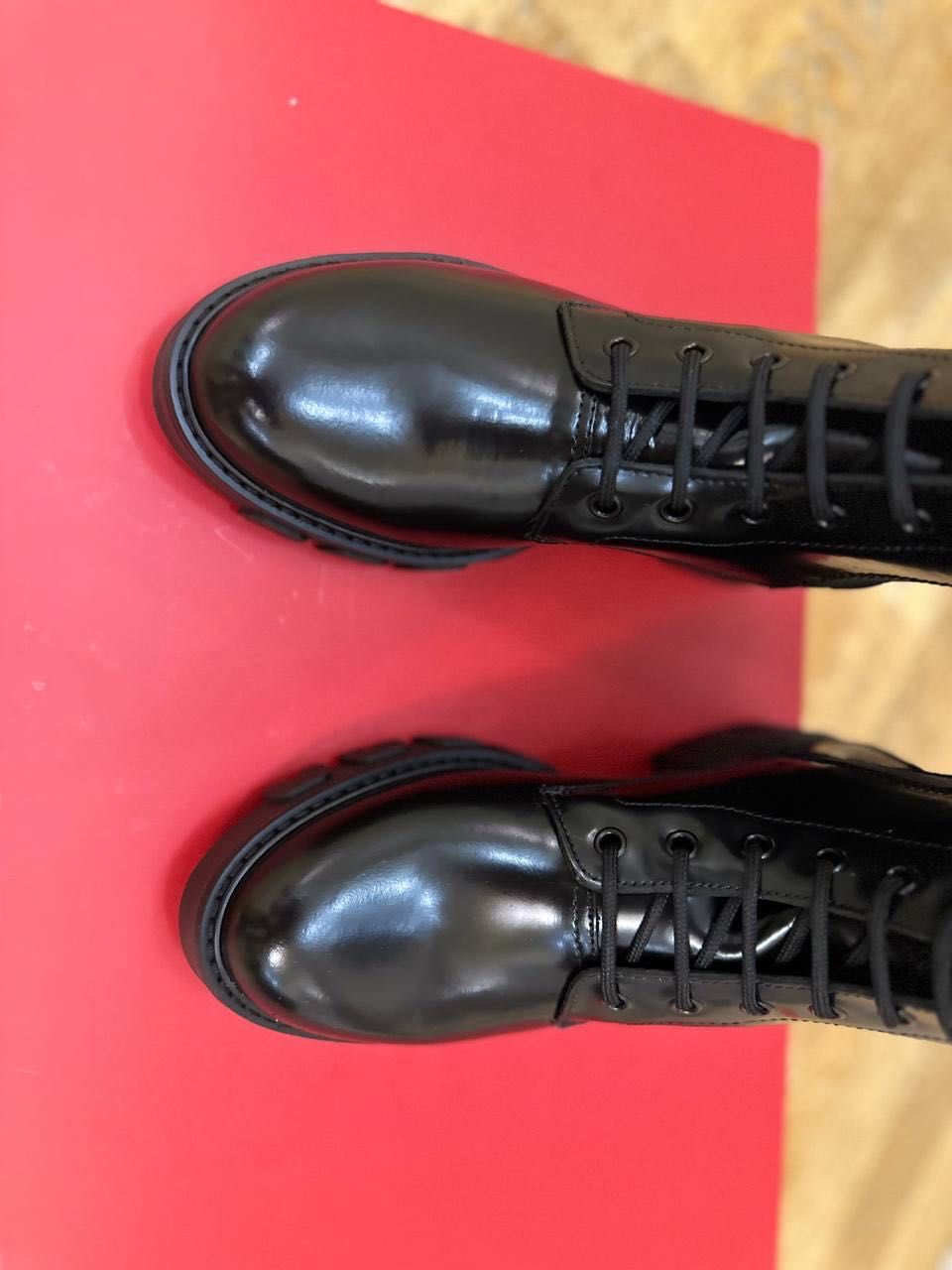 Нові жіночі шкіряні ботинки HUGO BOSS Axel Mid Boot-A, розмір 38