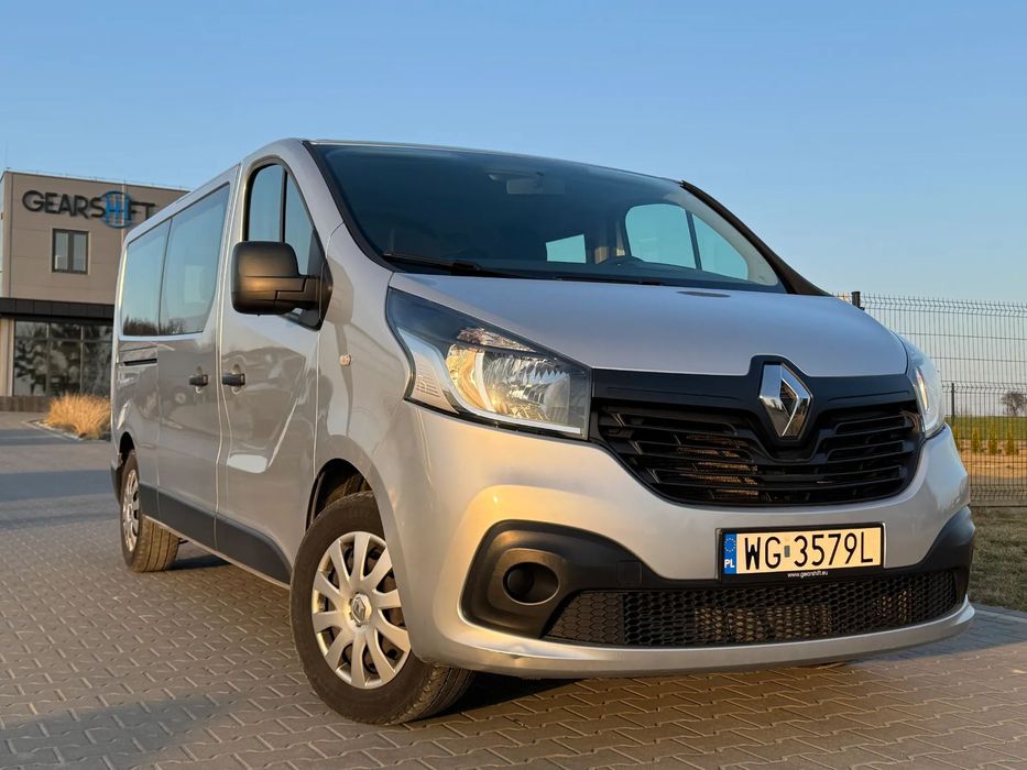 Renault Trafic Renault Trafic 1.6 dCi pojedyncze turbo L2H1 9 osób bezwypadkowy FV23%