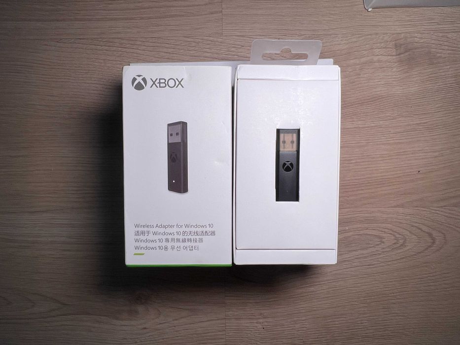 Xbox Series Wireless Controller + Charge Kit + Wireless Adapter