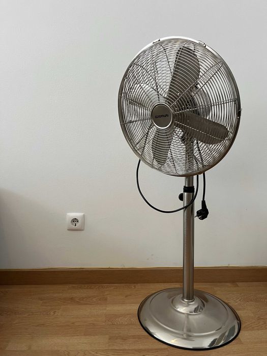 Ventilador de Pé G3 Ferrari G50035 - Inox em boa condição