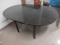 Mesa extensível de madeira