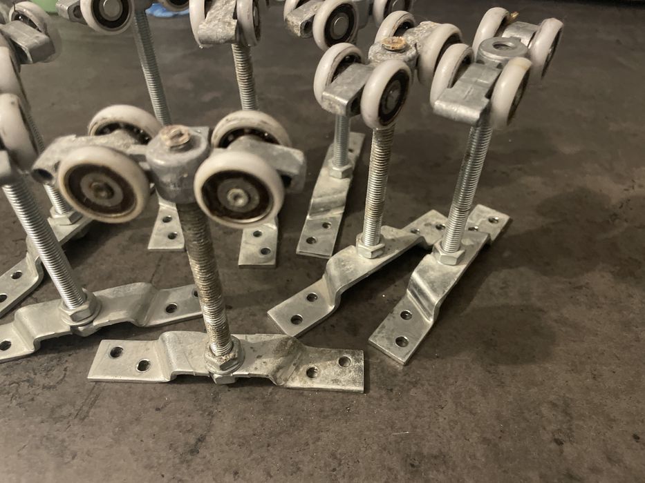 Kółko szynowe na 4 kółkach