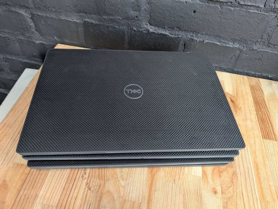 Шикарні ноутбуки для дому та роботи Ноутбук Dell Latitude 7300 є 20 шт