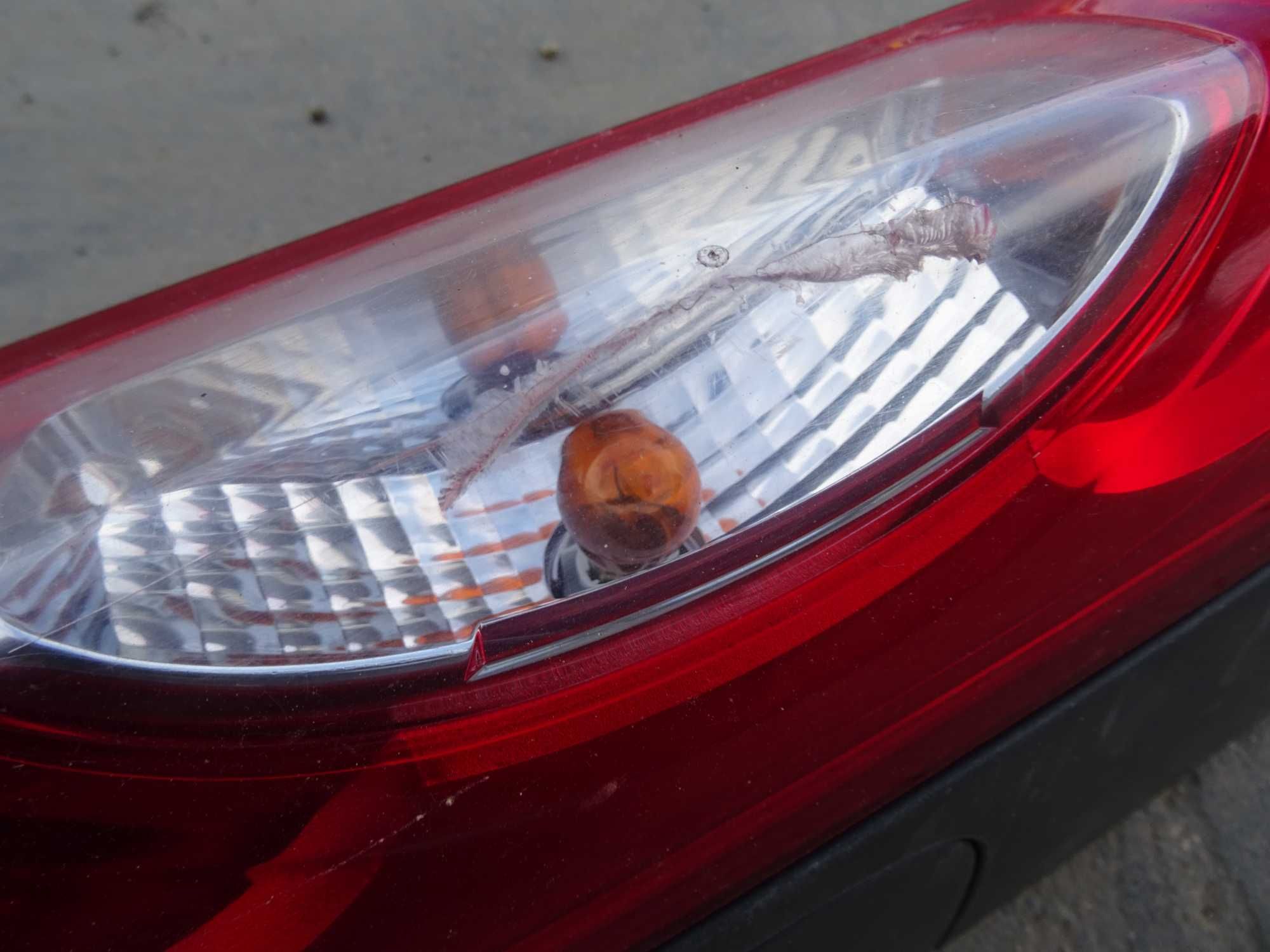 Lampa tył lewa Renault Trafic