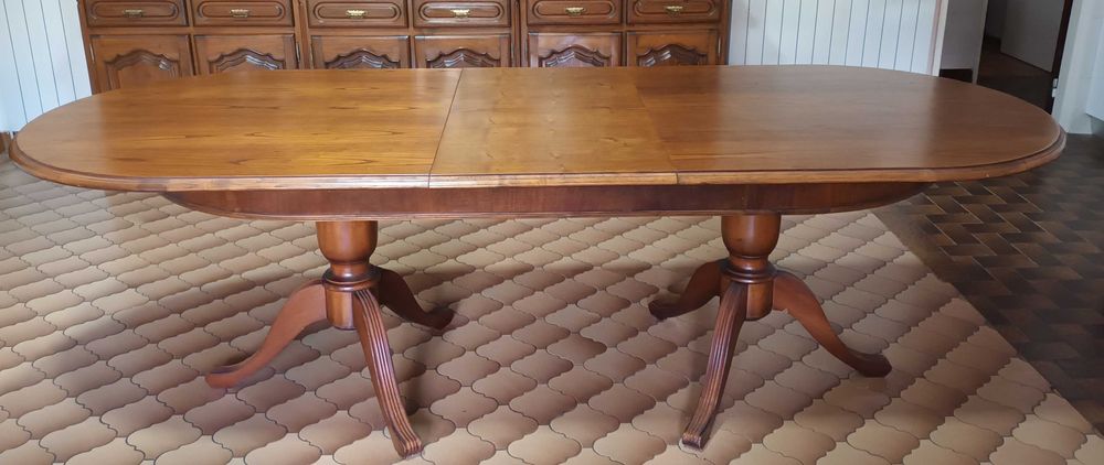 Conjunto de movél de 2 peças + mesa de madeira extensivel
