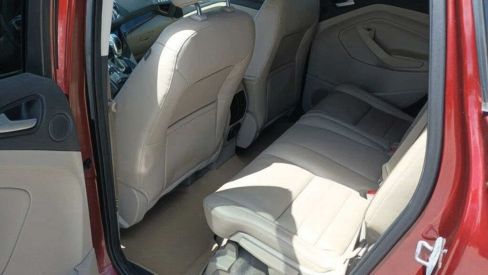 Ford Escape      2015