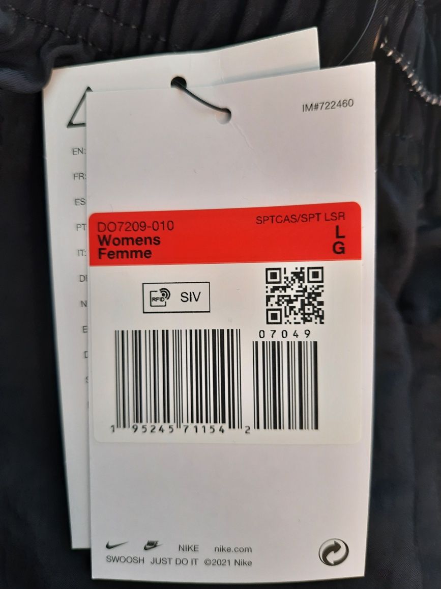 Оригінальні жіночі штани Nike High-Rise Woven Cargo Pants (DO7209-010)