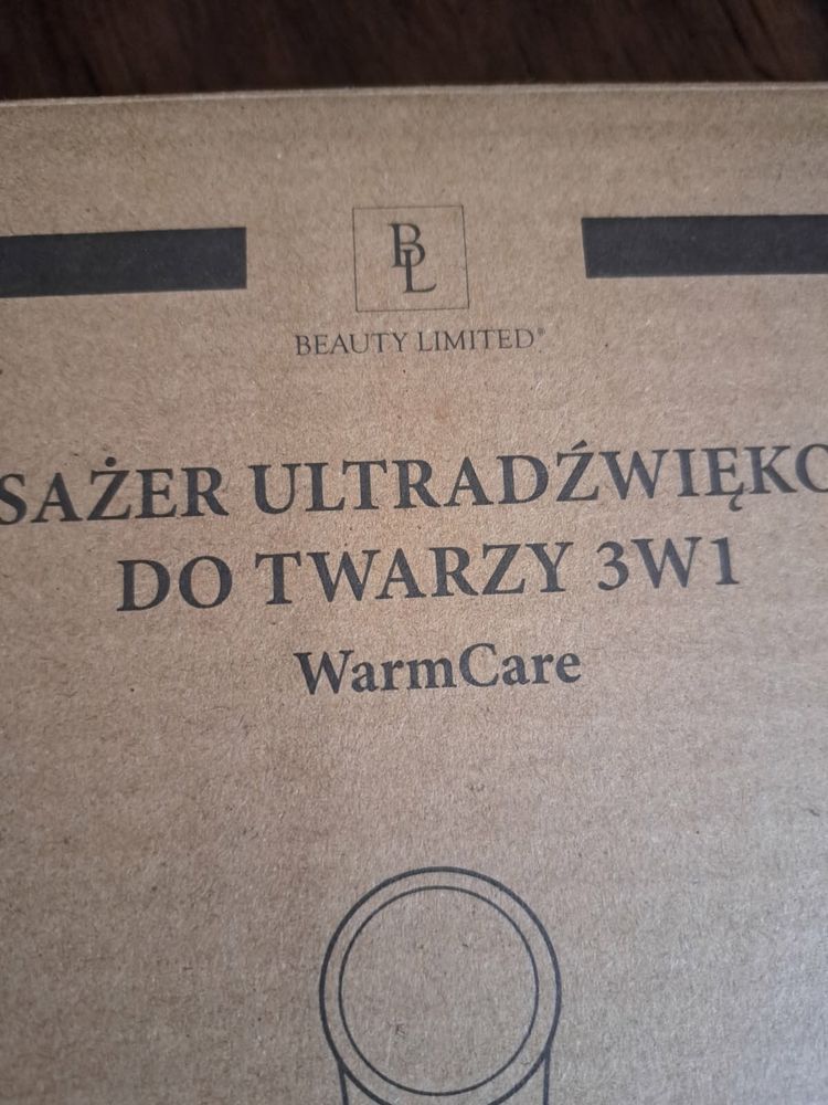Masażer ultradźwiękowy do twarzy