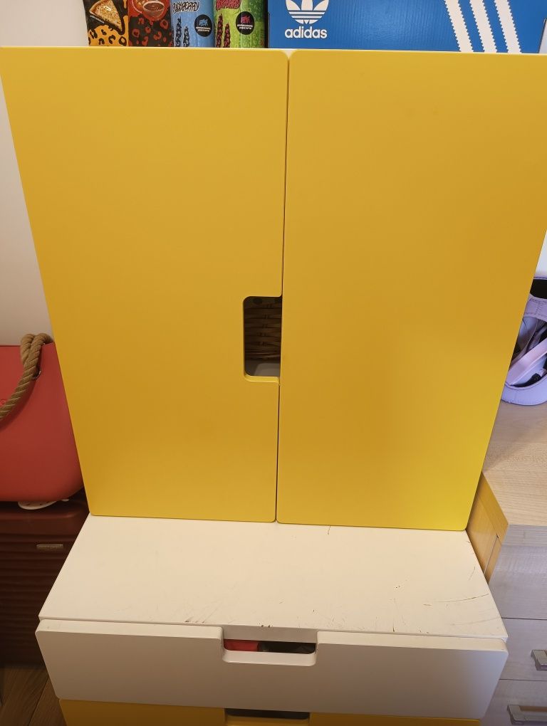 Sprzedam 2xszafę oraz szafki wiszace dla dziecka do pokoju Ikea stuva