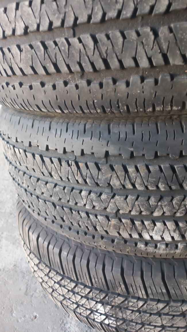 Bridgestone Dueler H/T , 245/65/17 , 111T