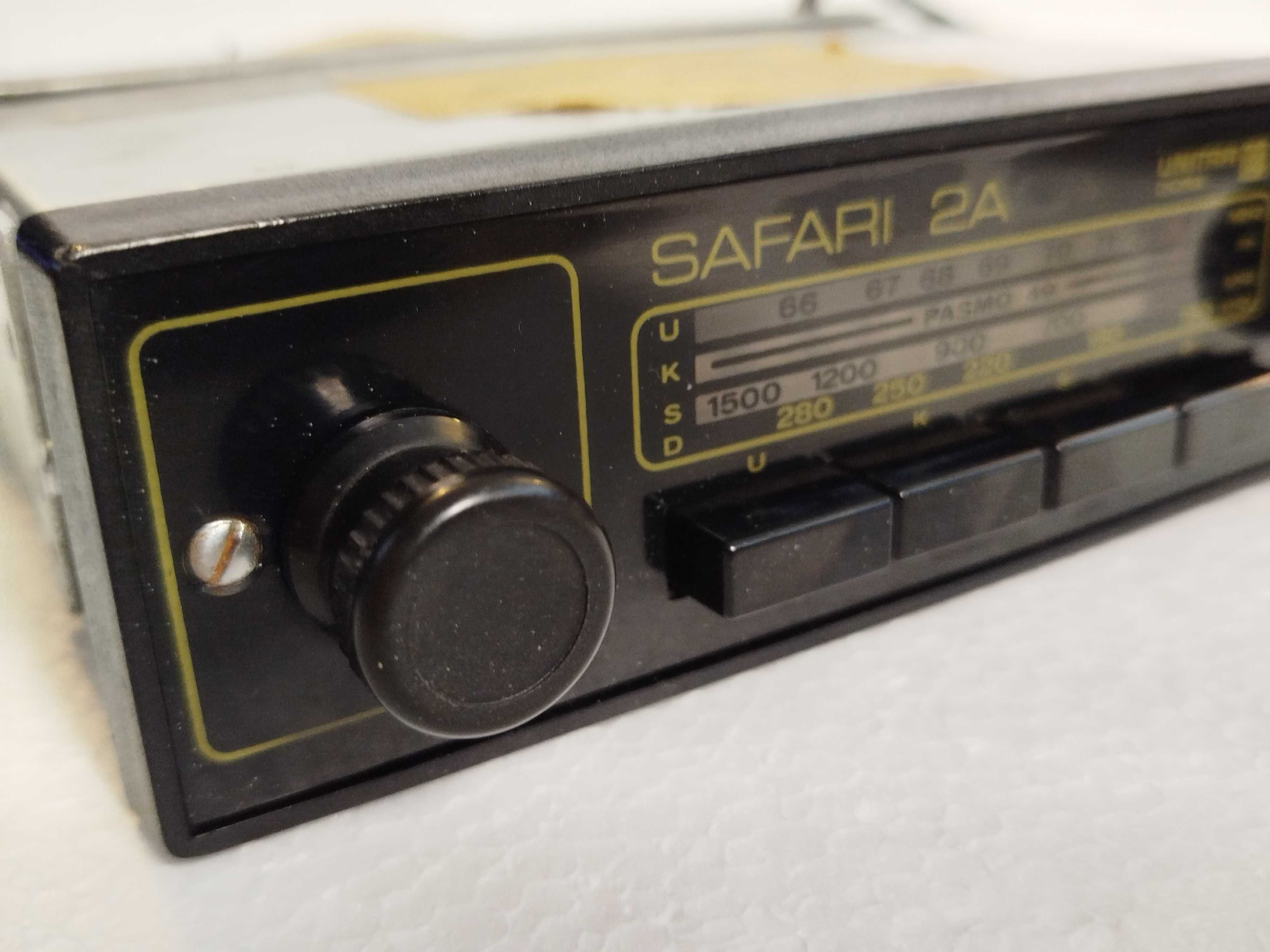 Radio Unitra Diora Safari 2a z PRL u