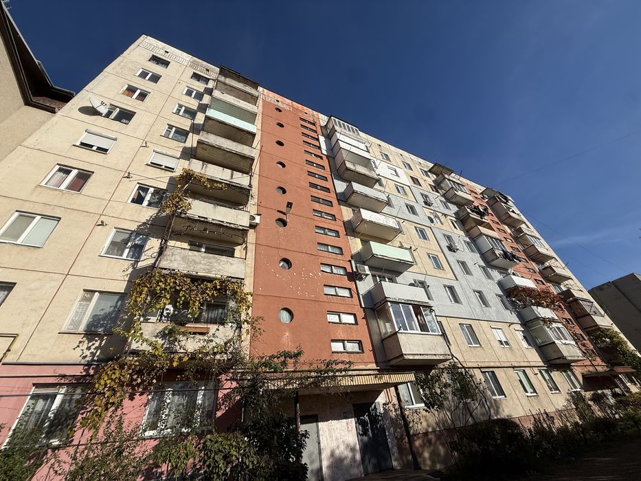 Продаж 2к квартири вул. І.Зріні