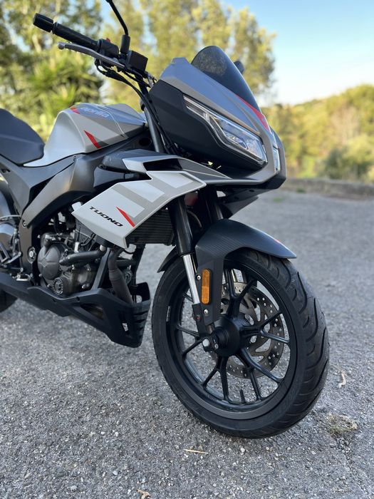 Aprilia Tuono 125 – 2022 – 7.900 km