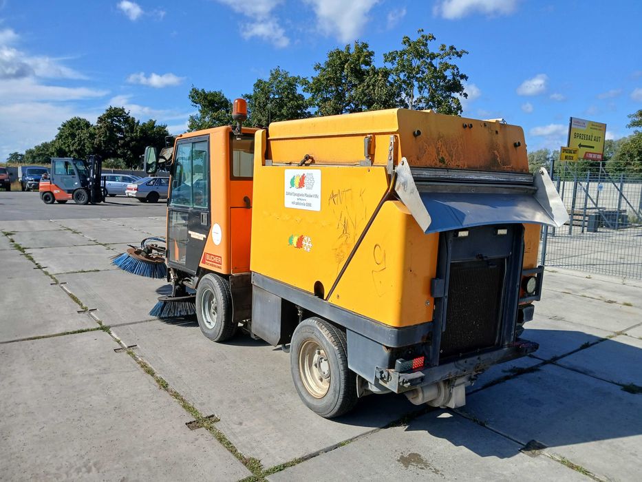 Zamiatarka drogowa Bucher CC-2000