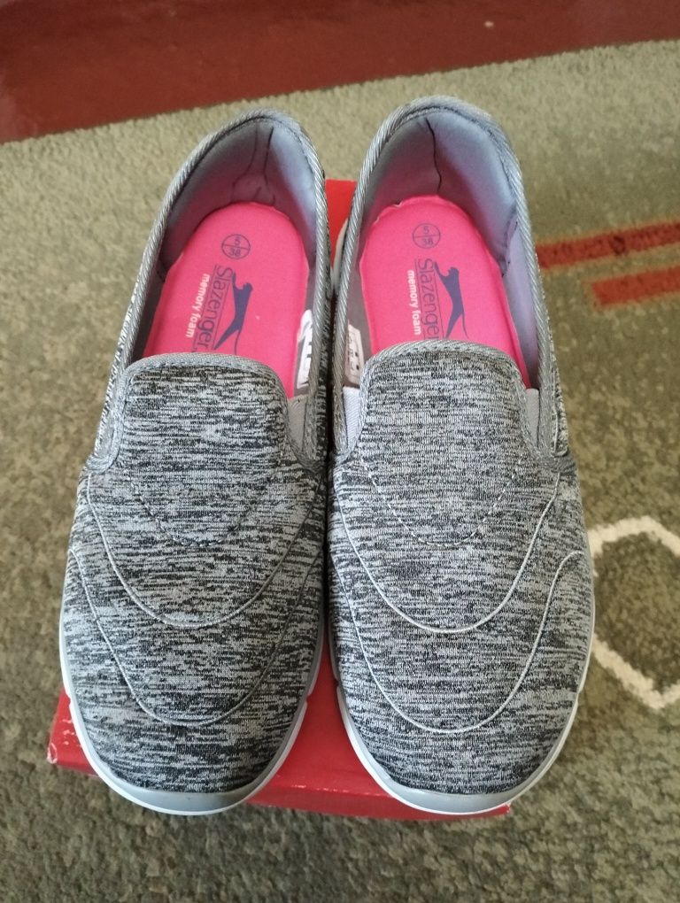 Продаю мокасини Slazenger