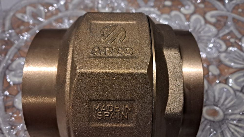 Zawór zwrotny grzybkowy przelotowy mosiężny 2 1/2" x 2 1/2" ARCO