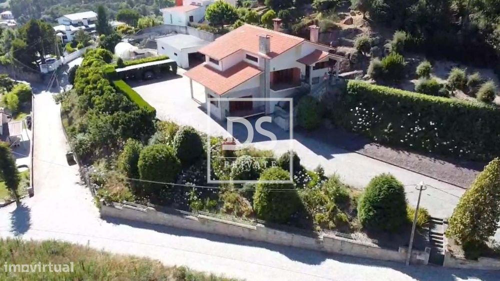 Moradia Isolada T3 em UDF de Palmeira de Faro e Curvos