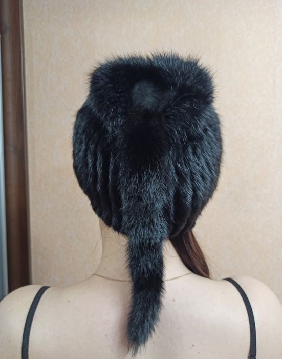 Продам норковую и ондатровую шапки