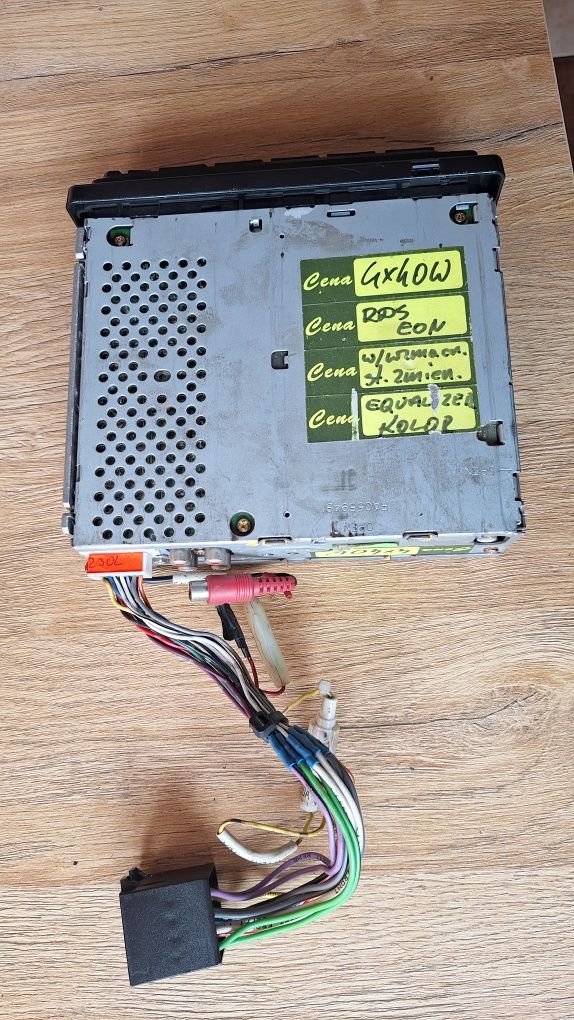 Radio samochodowe Panasonic RD 825 uszkodzone