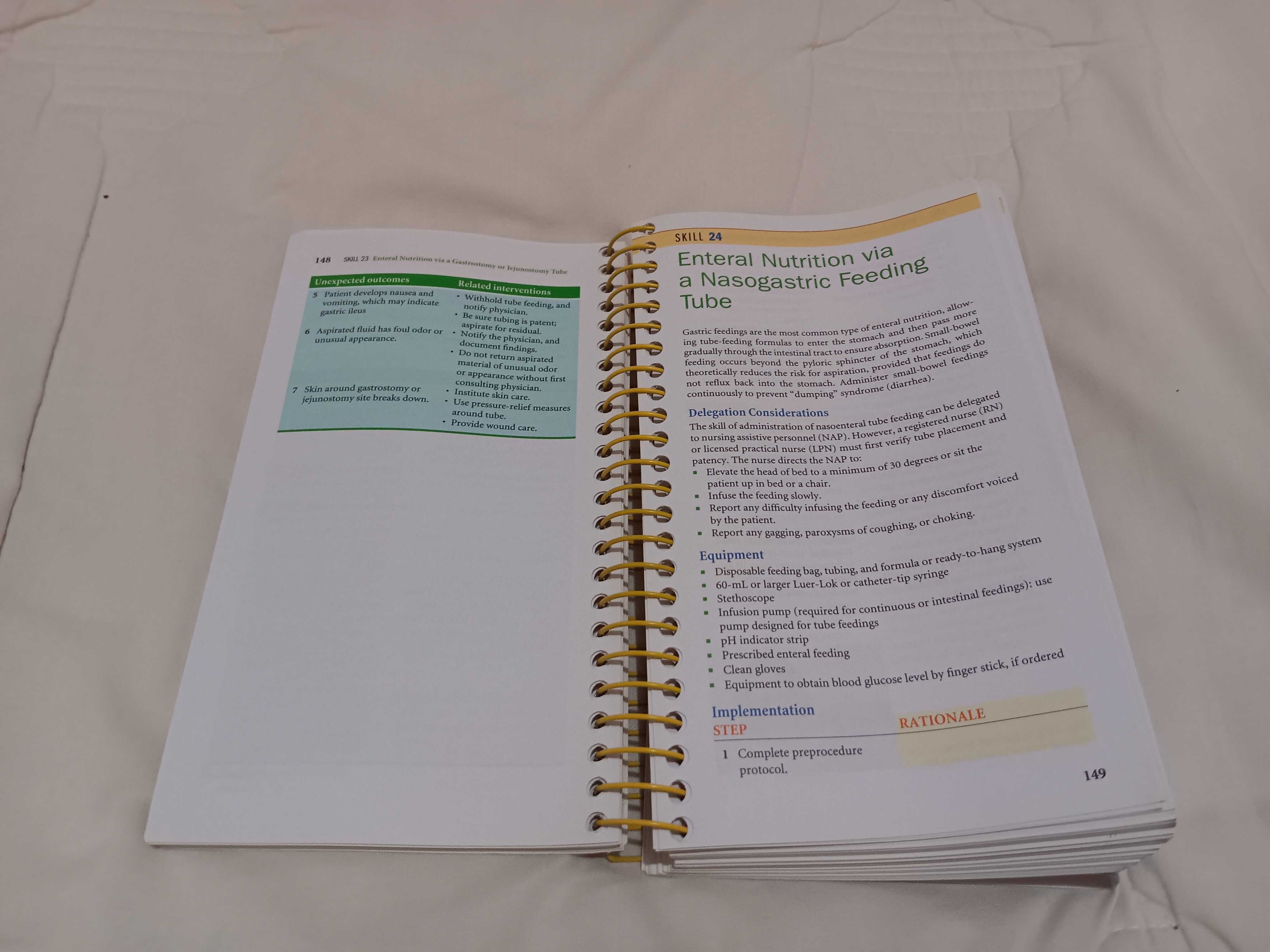 Livro "Nursing Skills & Procedures" (7ª edição)