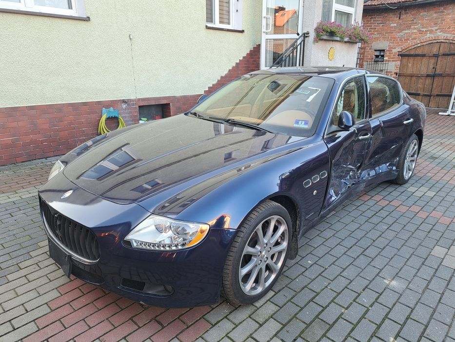 Maserati quattroporte mały przebieg 4.2 skrzynia zf