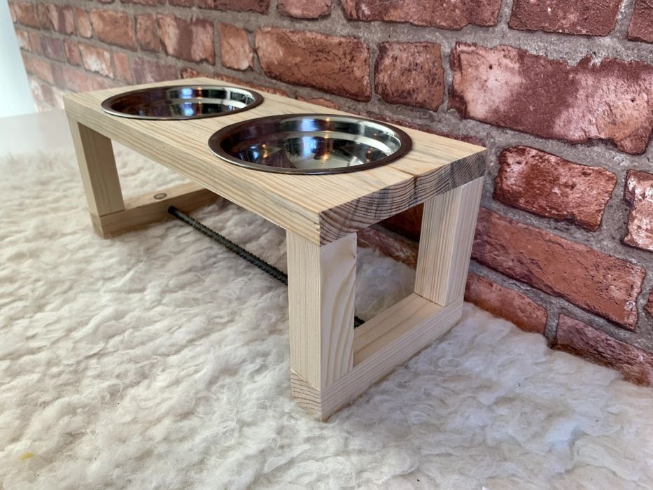 Drewniany bufet na miski dla psa Marvel