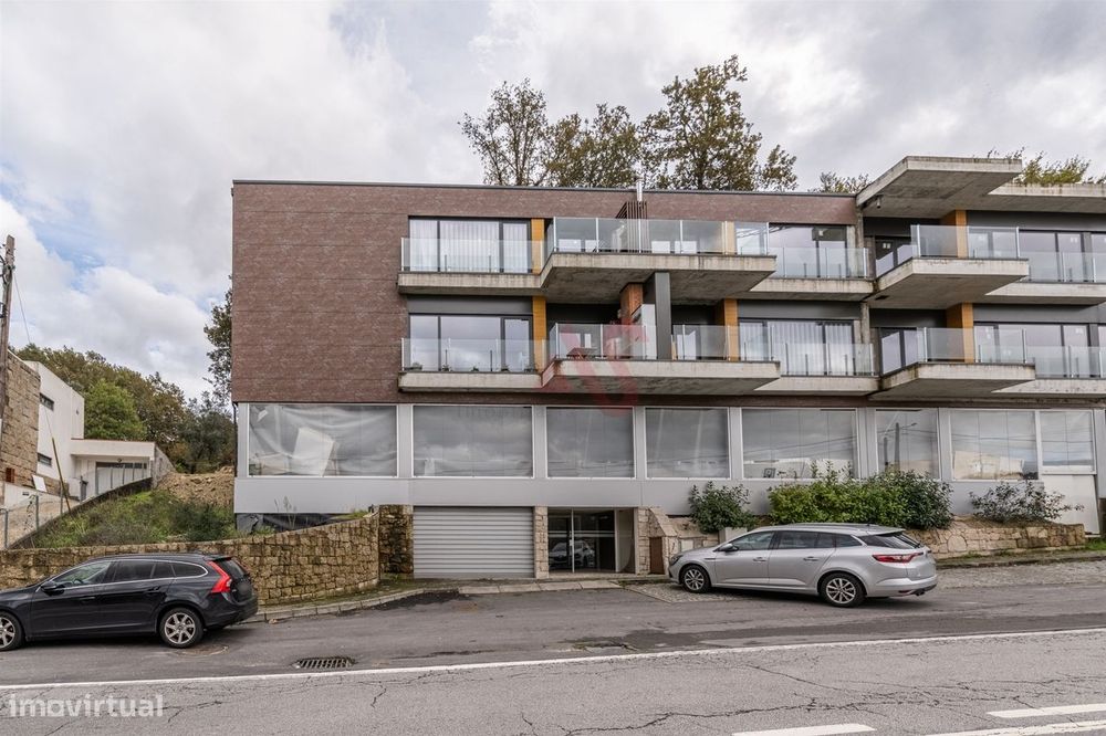 Apartamento T3 com Acabamentos Modernos e Varanda com Churrasqueira -