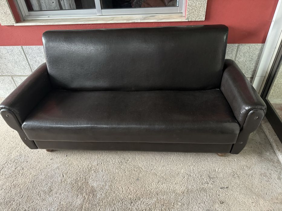 Vendo sofa de 3 lugas.