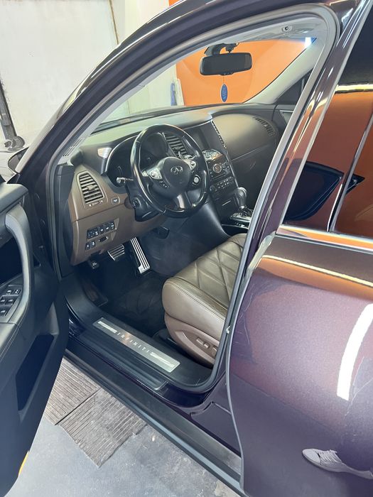 Продам доглянуте авто інфініті Infiniti fx 30d