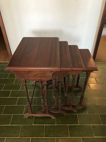 Mesas encaixe em madeira