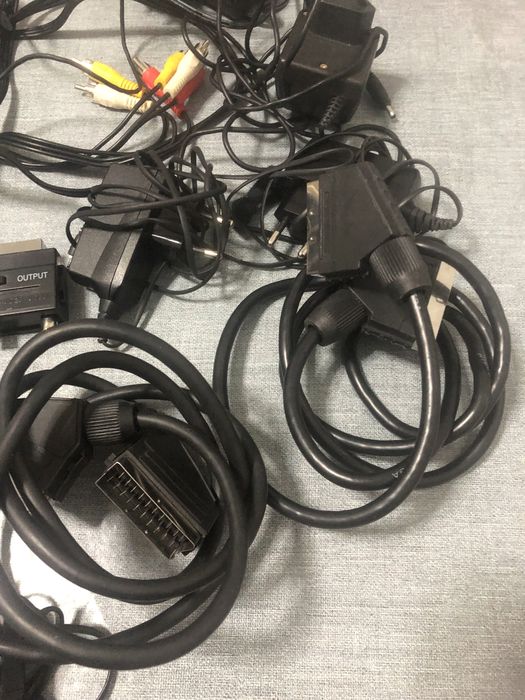 Various accessories, chargers, mouse, etc. See photos64575359346306124