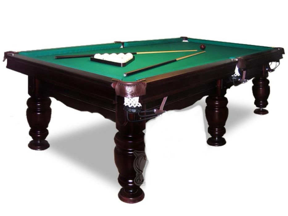 Бильярдный стол в комплекти есть всё для игры