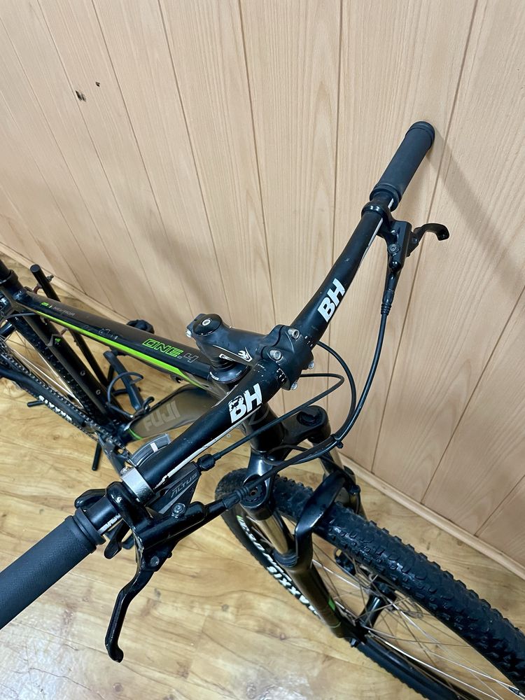 Bicicleta FUJI roda 29
