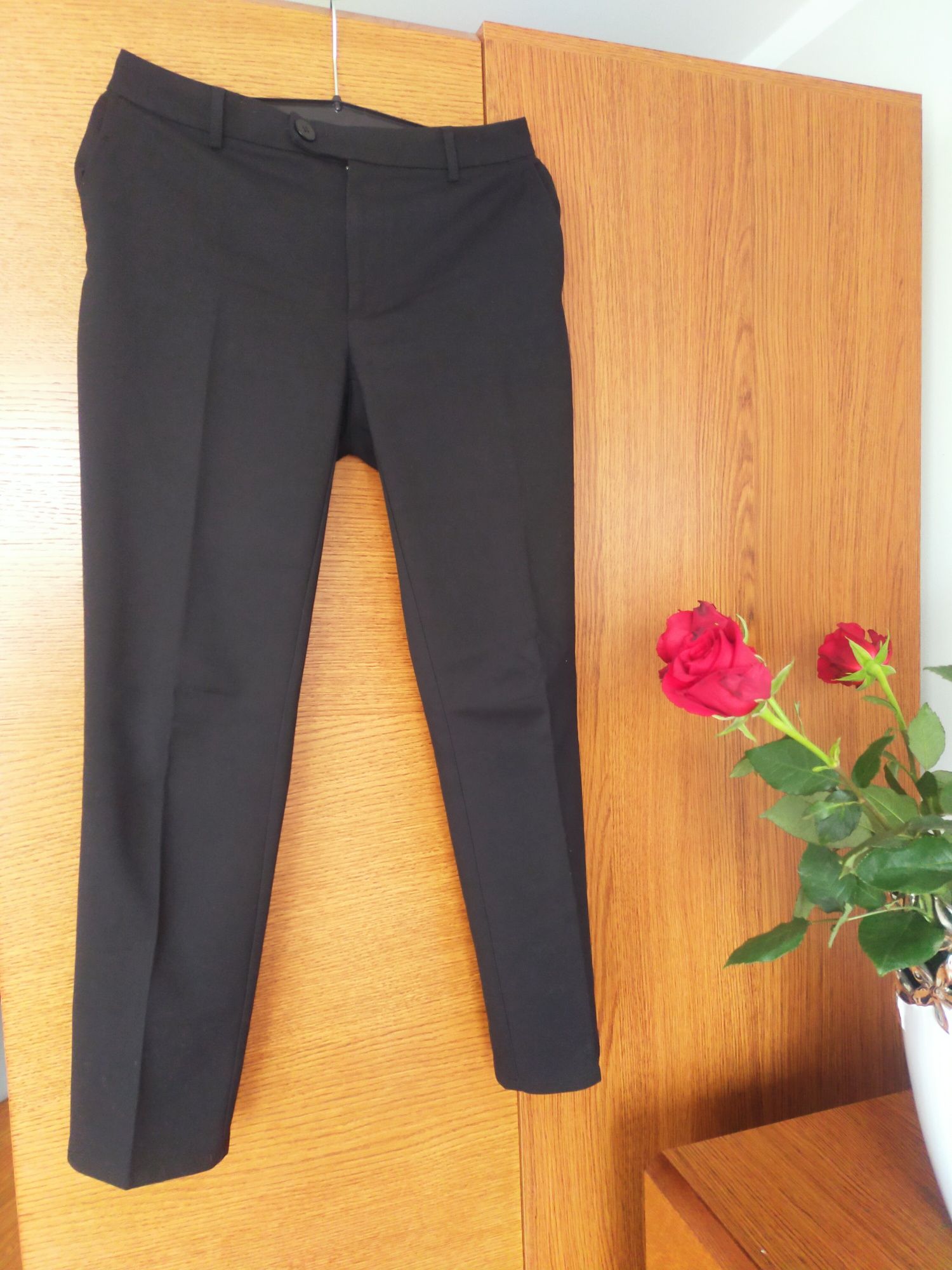 Czarne spodnie garniturowe r 38 hm