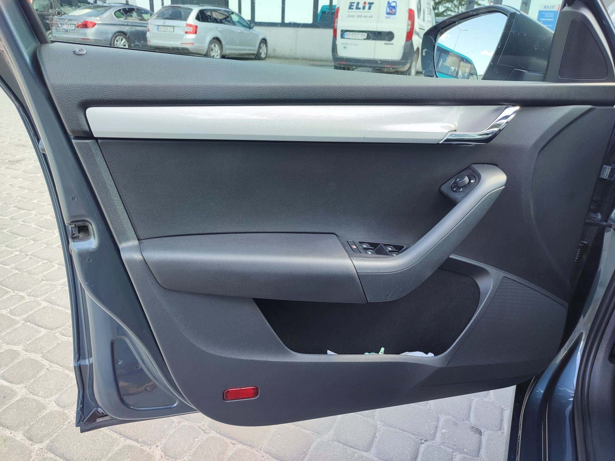 Skoda Octavia A7 2015 1.6 DSG