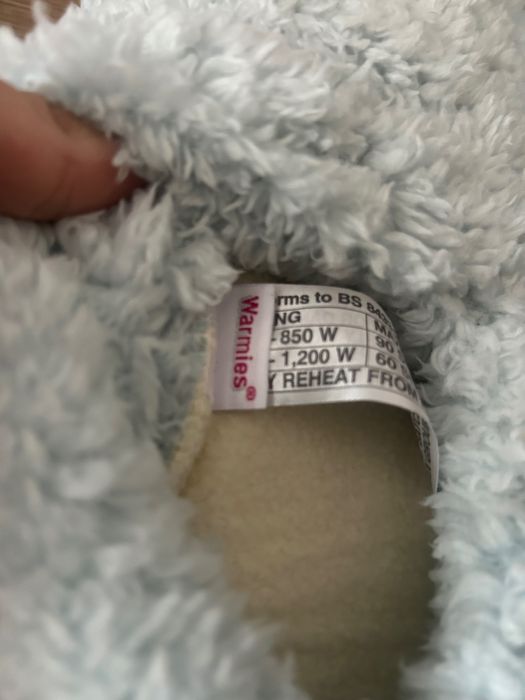 Kapcie podgrzewane 42 super na zimę nowe