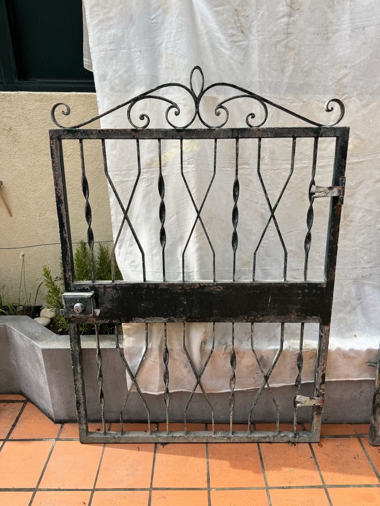 Portão de Entrada de Ferro