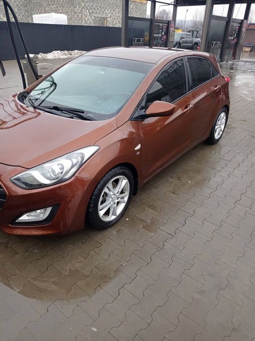 Автомобіль Hyundai j30